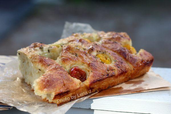 Tomato Focaccia ($4.75) - flavor isn't super complex but it's tasty, especially the tomatoes on top