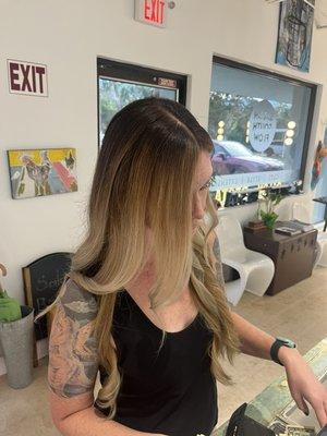 Balayage by Carolina Blowout by Orga #balayage #blowout #balayagehighlights #bestsaloninboynton