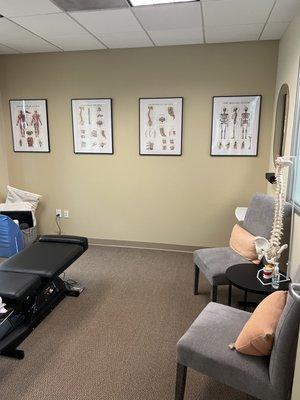 Chiropractic room