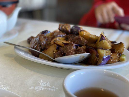 Stir-fried Filet Mignon with Eggplant