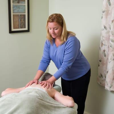 Tracy performing one of her AWESOME massages!