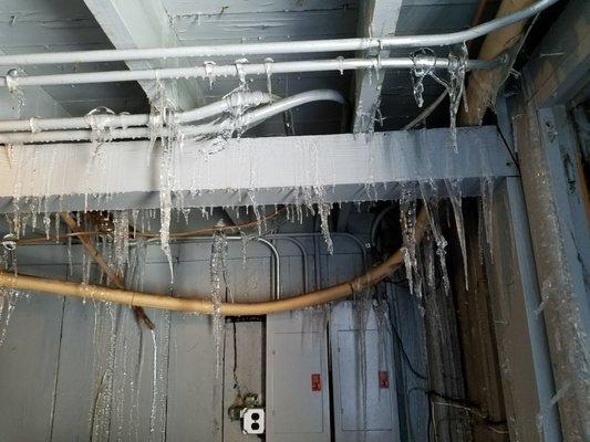 Don't let your pipes freeze!