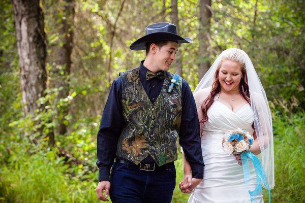 Wedding photography in Anchorage, Alaska by Aspect Alaska Photography.