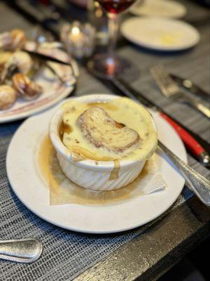 Soupe aux oignons - French onion soup