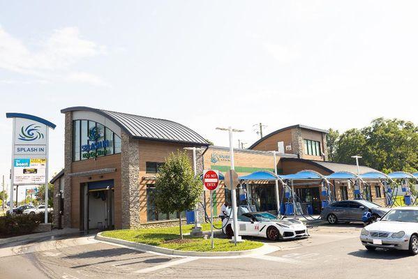 Get a car wash at the Splash In located at 7509 Old Branch Ave, Clinton, MD. Don't forget to grab some food inside at our café!