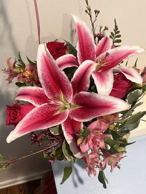 Pink Valentine's Day Flower Arrangement