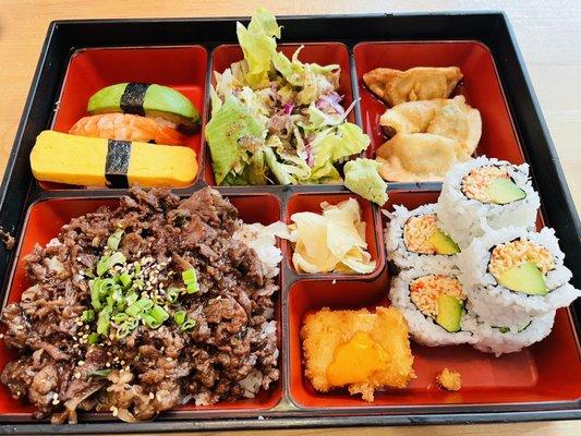 Lunch Beef Bento Box