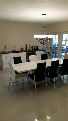 High gloss dining room table and chairs