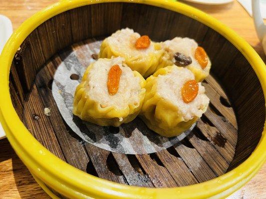 S7. (Siu Mai) Steamed Pork Dumplings with Shrimp ($6.80)