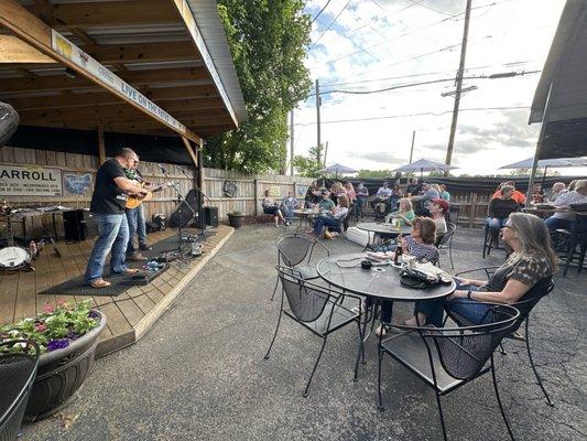 Patio with live music.