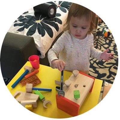 Oona builds with tools