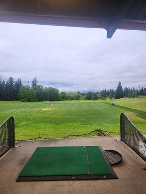 Covered driving range