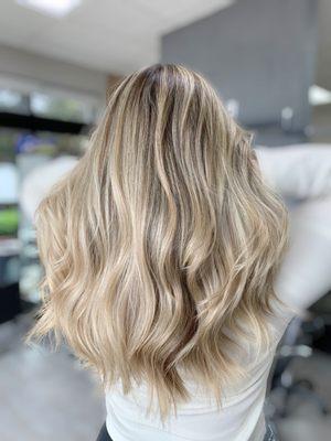 Effortless blonding/cut by Ly