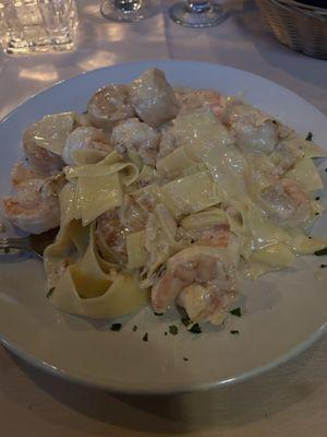 Scallops shrimp homemade pappardelle in lobster cream sauce