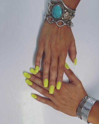 Neon Green Nails