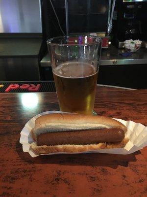 Hot dog and a beer.