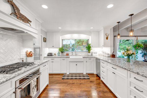 Ranch style home with amazing kitchen in Ranch Palos Verdes