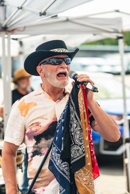 Great live music was being played at the Farmers Market.