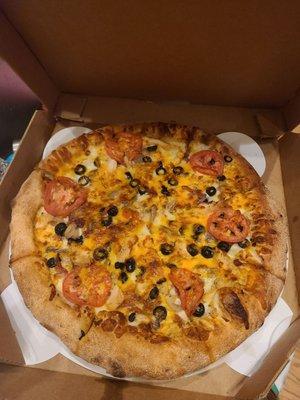 Chicken fresco pizza