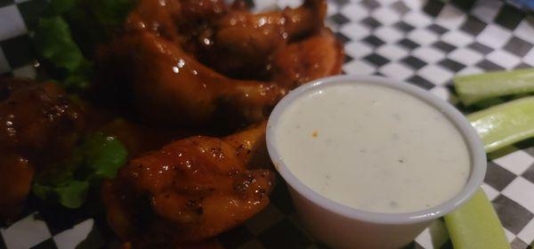 Hot Wings (6 total) appetizer 5/5