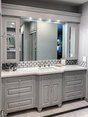 Bathroom vanity