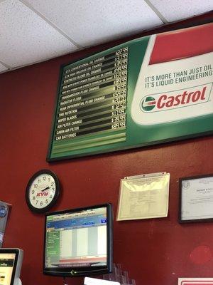 Fast service and economic always come here to get an oil change !