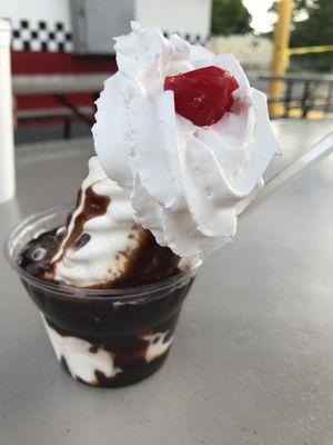 Small hot fudge sundae