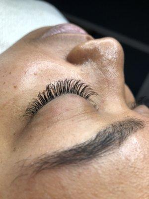 Close up , how cute and NATURAL looking is this set!
Book your lash appointment with me.