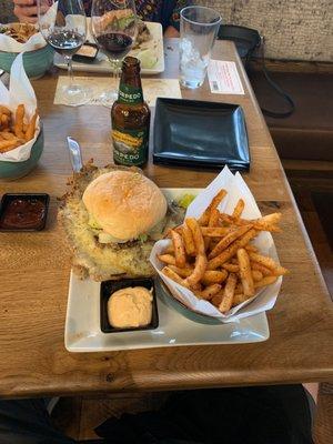 Baca Baja burger. Excellent!! Killer cheese skirt! Fries and garlic chips are both amazing and perfectly done with great dipping sauce.