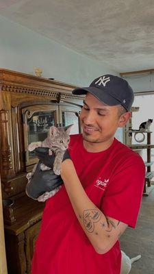 The MOM El Centro team volunteers with Too Cute Kitten Rescue.