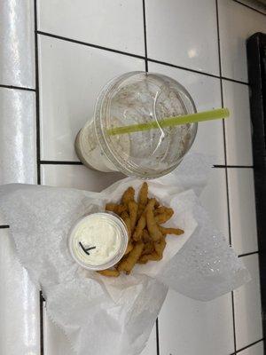 Clam strips with tartar sauce and rootbeer float