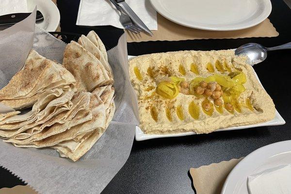 Pita Bread and Hummus