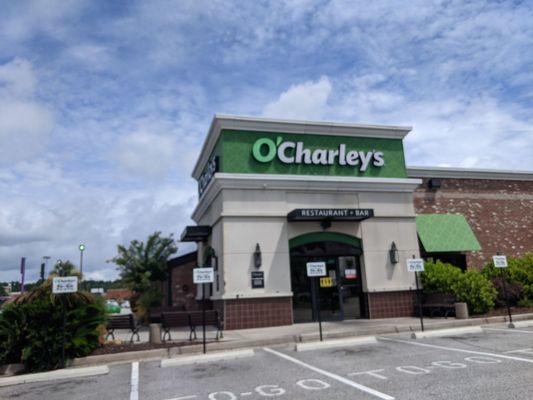 O'Charley's Restaurant & Bar