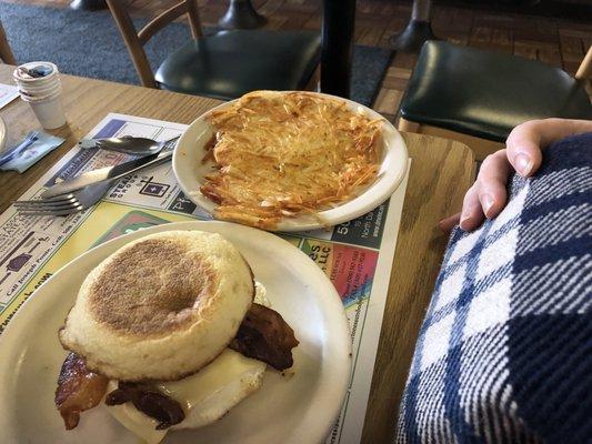 Bacon egg and cheese with shredded hash browns