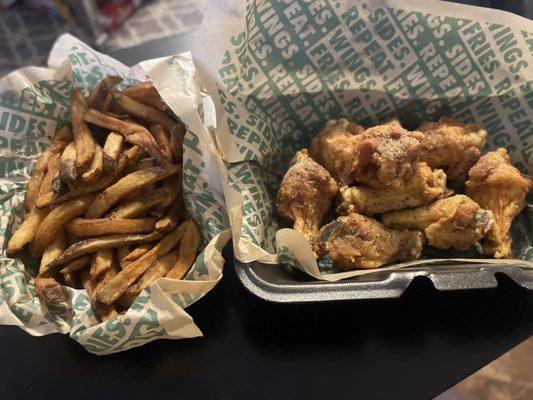 Lemon Pepper Wings & fries