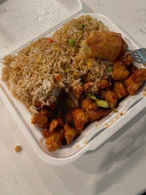 Sesame chicken that tastes like it was left over from yesterday:(