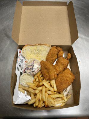 chicken finger dinner