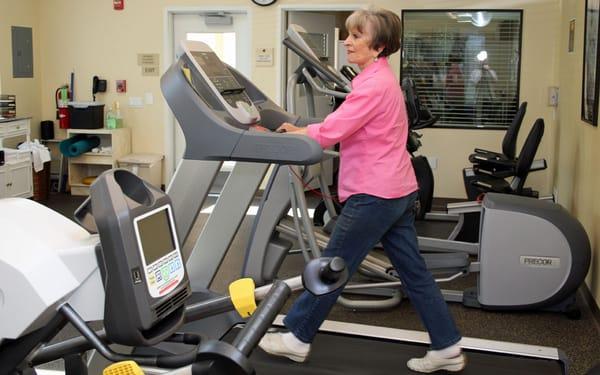 Alex, Valle Verde's Fitness Instructor works to improve resident's balance, posture and much more!