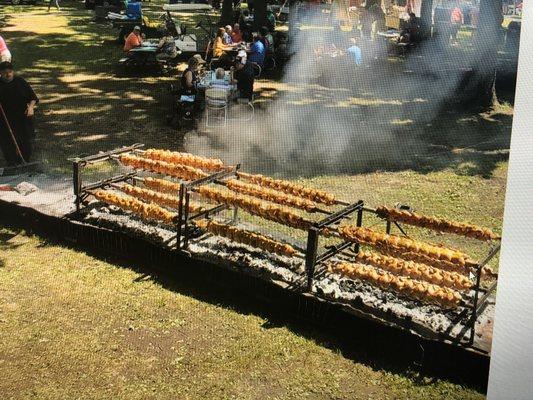 CATERING rotisserie chicken and pig