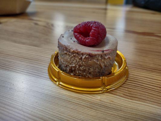 Chocolate with Raspberry petite