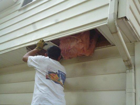 Floor joists and duct found to be open to the soffits! Found during the audit, corrected during the retrofit.