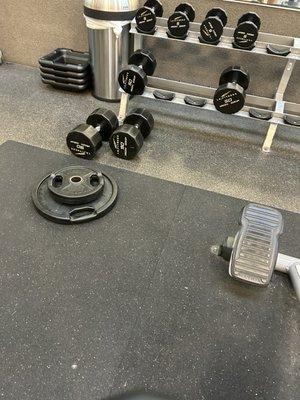 Weights are literally everywhere. Price is way to high for it to look like garbage all the time.