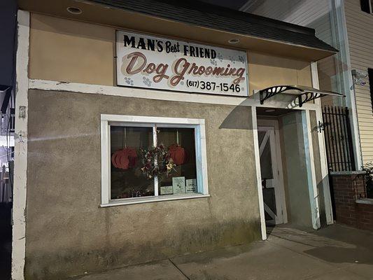 Man's Best Friend Dog Grooming Shop