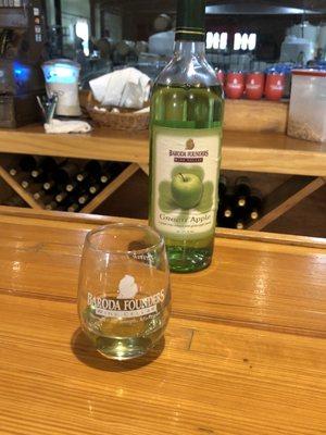 Green Apple (RS - 5.0%) $12 per bottle