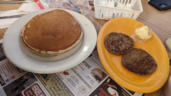 Short stack pancakes with turkey sausage side