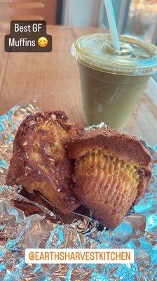 Gluten Free Grilled Muffin (Banana Pumpkin Maple) Mango Mama Smoothie (Add greens)