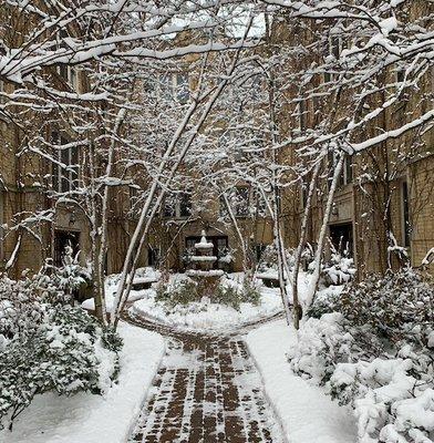 Fountainhead courtyard in the snow