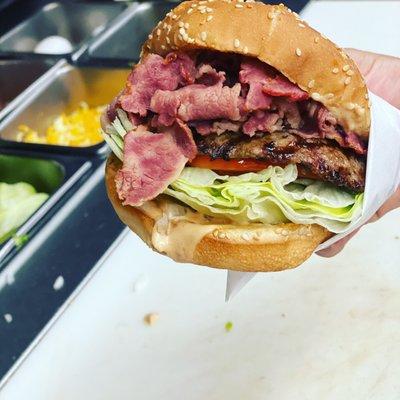 Pastrami Burger