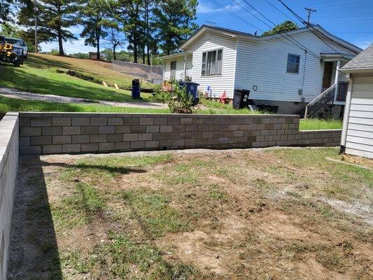 Retaining wall installation