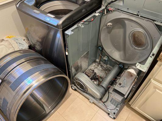 The noisy dryer or leaking washer is not a big deal, our professionals will fix it in a very short time manner.